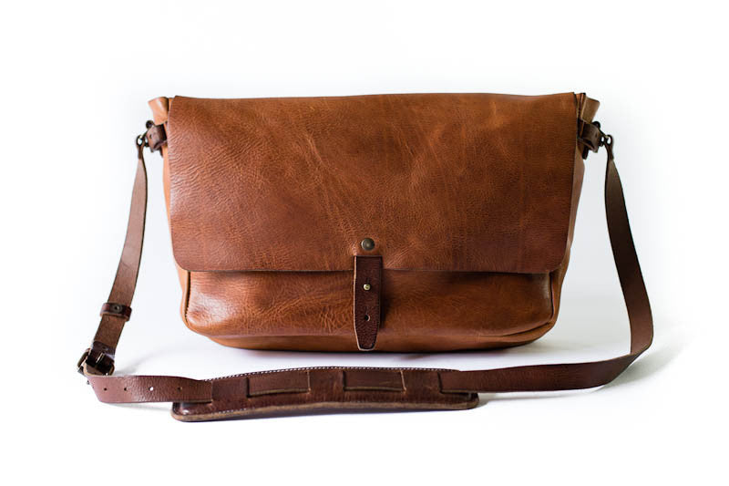 VINTAGE MESSENGER BAG
